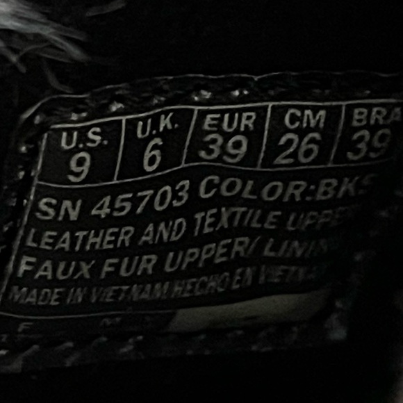 Skechers Women's Fortress Clog Slipper - Picture 11 of 11